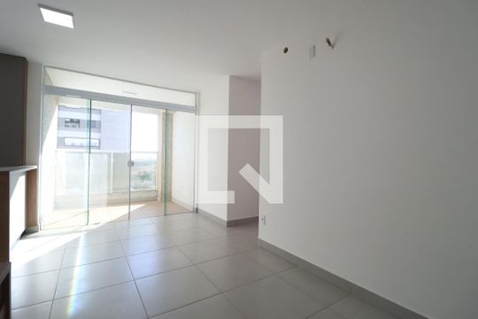 Sala de apartamento para alugar com 3 quartos, 70m² em Granja Marileusa, Uberlândia