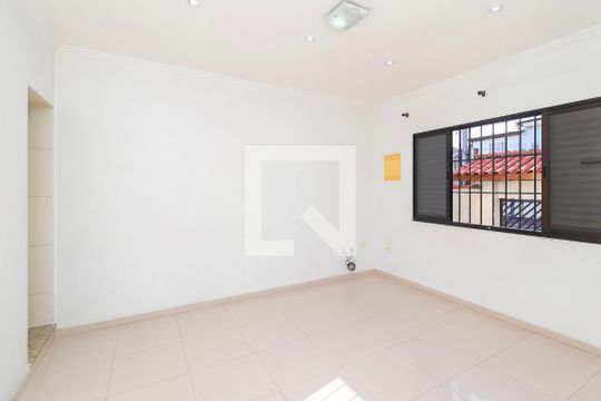 Casa para alugar com 3 quartos, 700m² em Vila Brasil, São Paulo