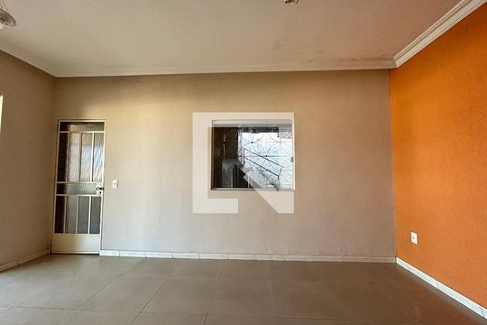 Casa à venda com 4 quartos, 240m² em Tupi, Belo Horizonte