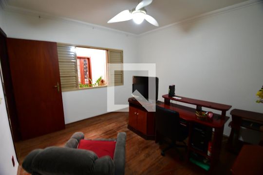 Quarto 1 de casa à venda com 3 quartos, 213m² em Vila Industrial (campinas), Campinas