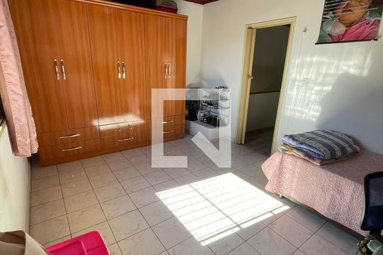 Quarto de casa à venda com 4 quartos, 320m² em Centro, Osasco