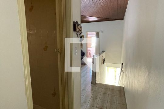 Corredor de casa à venda com 4 quartos, 320m² em Centro, Osasco