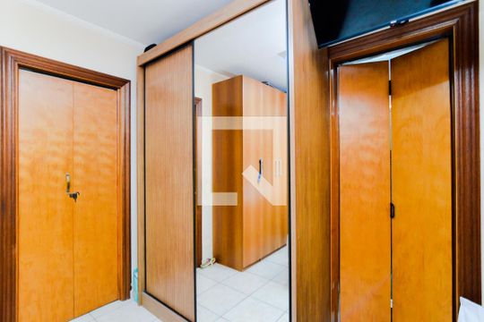 Suíte 1 de apartamento à venda com 2 quartos, 56m² em Picanço, Guarulhos