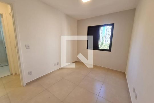 Quarto de apartamento à venda com 2 quartos, 51m² em Jardim Neide, São Paulo