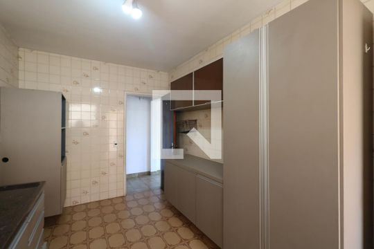 Cozinha de casa à venda com 3 quartos, 208m² em Jardim Rubilene, Diadema
