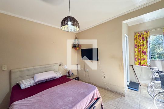 Suíte  de casa à venda com 5 quartos, 700m² em Jardim Olavo Bilac, São Bernardo do Campo