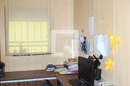 Escritório de casa para alugar com 4 quartos, 350m² em Jardim Vitoria, Belo Horizonte