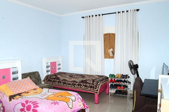 Quarto 1 de casa para alugar com 4 quartos, 350m² em Jardim Vitoria, Belo Horizonte