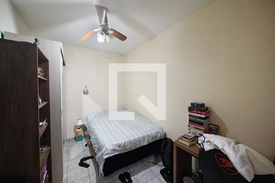 Quarto 1 de casa para alugar com 2 quartos, 40m² em Jardim Flor de Maio, São Paulo