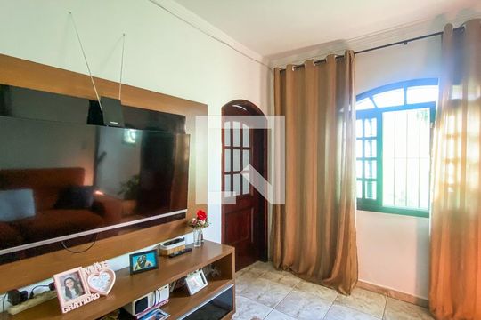 Casa à venda com 2 quartos, 230m² em Jardim Jaú (zona Leste), São Paulo