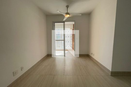Sala de apartamento para alugar com 3 quartos, 70m² em Jaguaré, São Paulo