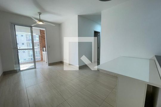 Sala de apartamento para alugar com 3 quartos, 70m² em Jaguaré, São Paulo