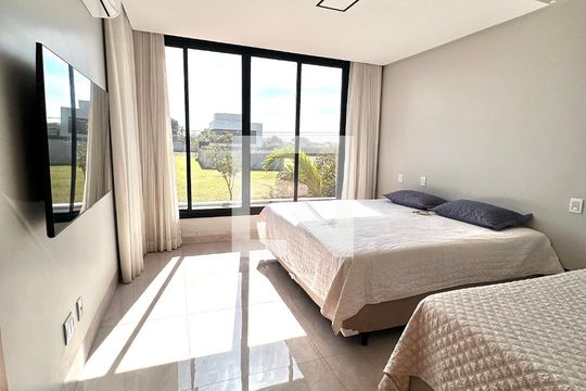 Quarto de apartamento à venda com 4 quartos, 230m² em Res. Araguaia, Goiânia
