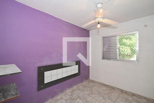 Quarto 1 de apartamento para alugar com 2 quartos, 54m² em Parque Pinheiros, Taboão da Serra
