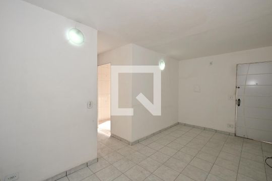 Sala de apartamento para alugar com 2 quartos, 54m² em Parque Pinheiros, Taboão da Serra