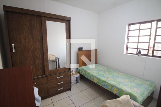 Quarto 1 de casa à venda com 1 quarto, 49m² em Inconfidentes, Contagem