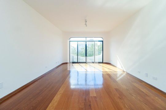 Apartamento para alugar com 3 quartos, 150m² em Granja Julieta, São Paulo