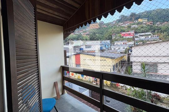 Varanda da Sala de casa para alugar com 2 quartos, 70m² em Quitandinha, Petrópolis