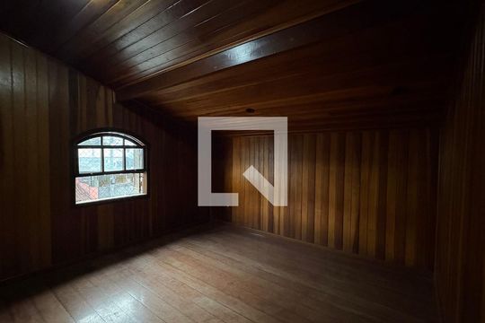 Quarto 1 de casa para alugar com 2 quartos, 70m² em Quitandinha, Petrópolis