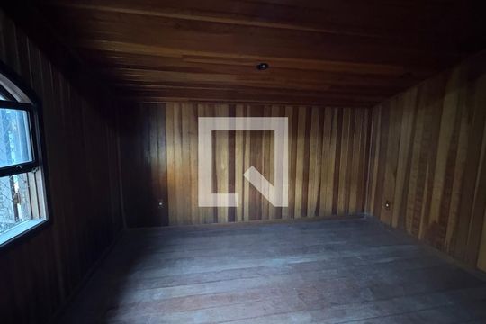 Quarto 1 de casa para alugar com 2 quartos, 70m² em Quitandinha, Petrópolis