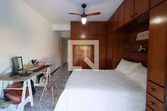 Suite 1 de casa à venda com 3 quartos, 180m² em Bela Vista, Osasco