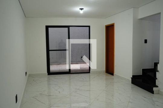 Sala de casa de condomínio para alugar com 2 quartos, 110m² em Vila Matilde, São Paulo