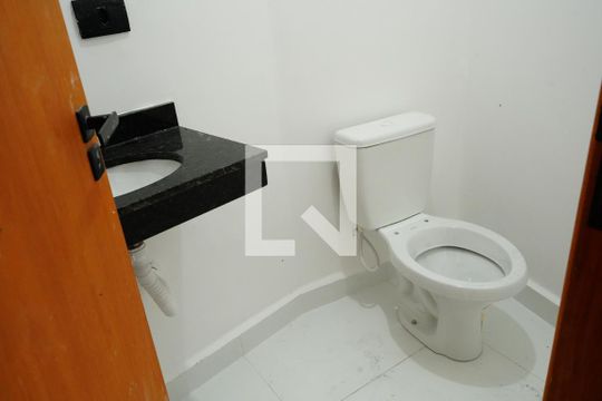 Lavabo de casa de condomínio para alugar com 2 quartos, 110m² em Vila Matilde, São Paulo