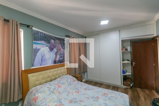 Casa para alugar com 3 quartos, 390m² em Planalto, Belo Horizonte