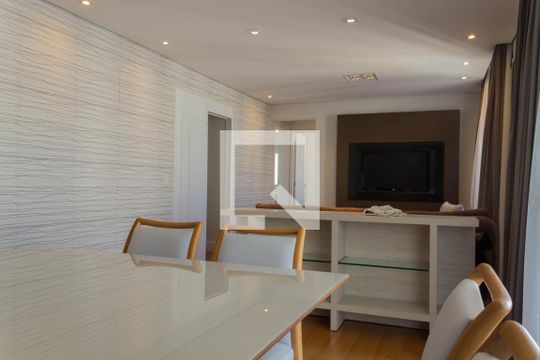 Sala de apartamento para alugar com 2 quartos, 107m² em Vila Lusitania, São Bernardo do Campo