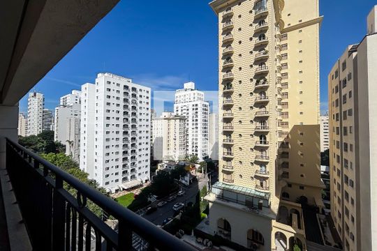 Vista da Sala/Cozinha de apartamento à venda com 3 quartos, 201m² em Jardim Paulista, São Paulo
