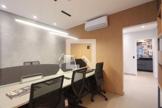 Sala de casa para alugar com 2 quartos, 140m² em Vila Prudente, São Paulo