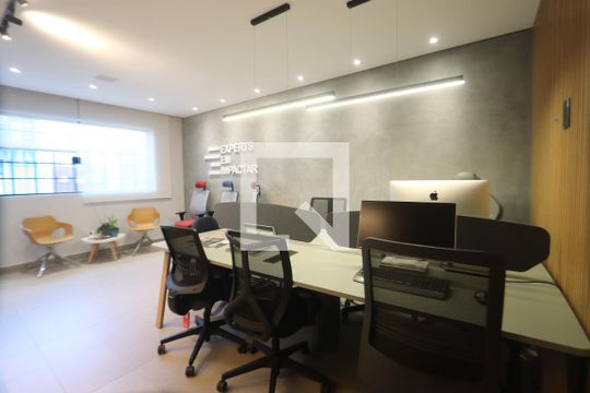 Sala de casa para alugar com 2 quartos, 140m² em Vila Prudente, São Paulo