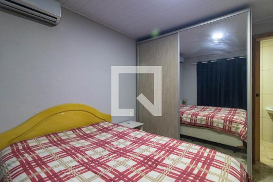 Quarto de casa à venda com 1 quarto, 385m² em Guarujá, Porto Alegre