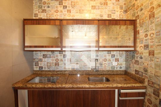Sala / Cozinha de casa para alugar com 1 quarto, 52m² em Cidade Líder, São Paulo