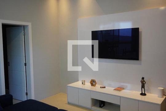 Sala de TV de casa de condomínio à venda com 4 quartos, 390m² em Residencial Seis (alphaville), Santana de Parnaíba
