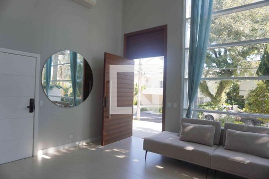 Sala de Estar de casa de condomínio à venda com 4 quartos, 390m² em Residencial Seis (alphaville), Santana de Parnaíba