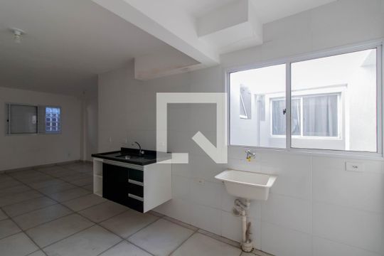 Studio de kitnet/studio para alugar com 0 quarto, 31m² em Jardim Bom Clima, Guarulhos