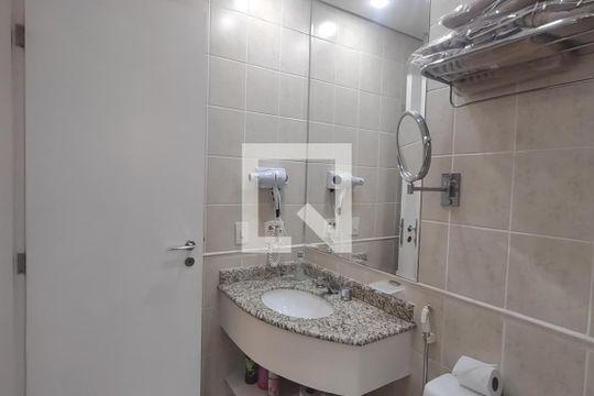 Banheiro de apartamento à venda com 1 quarto, 37m² em Santa Paula, São Caetano do Sul