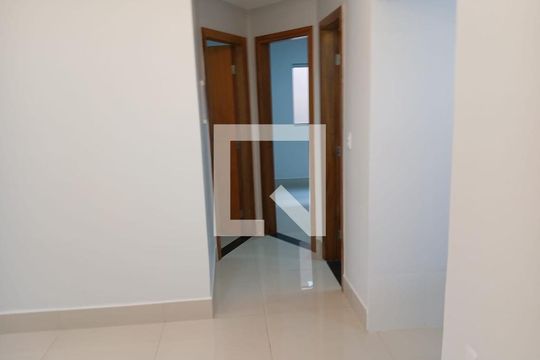 Sala de casa para alugar com 2 quartos, 250m² em Sítios Santa Luzia, Goiânia