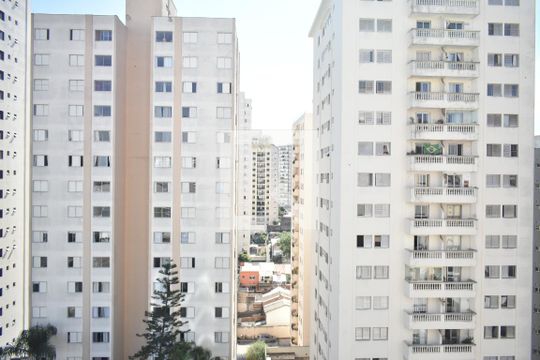 Sacada de apartamento à venda com 2 quartos, 60m² em Parque Imperial, São Paulo