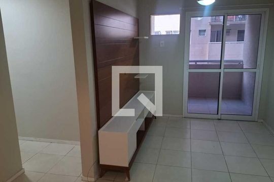 Sala de apartamento para alugar com 2 quartos, 60m² em Pechincha, Rio de Janeiro