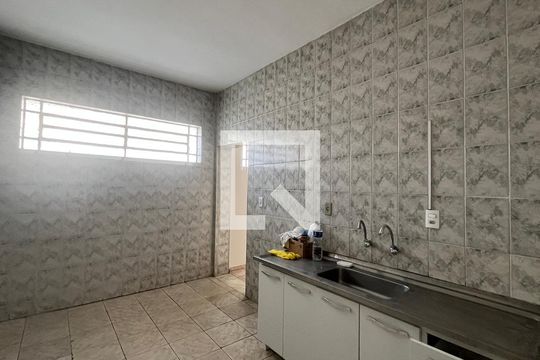 Casa para alugar com 4 quartos, 175m² em Jardim Proença, Campinas