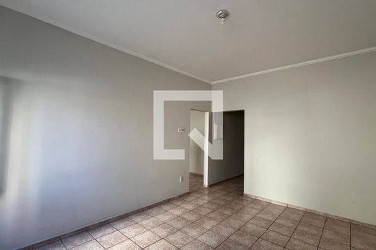Casa para alugar com 4 quartos, 175m² em Jardim Proença, Campinas