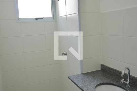 Suíte - Banheiro de apartamento à venda com 2 quartos, 48m² em Palmeiras, Belo Horizonte