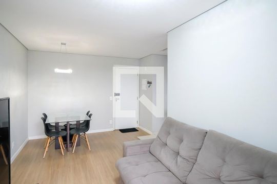 Sala de apartamento para alugar com 2 quartos, 50m² em Rudge Ramos, São Bernardo do Campo