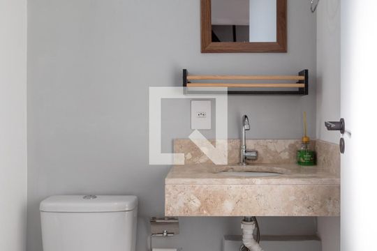 Banheiro de kitnet/studio à venda com 1 quarto, 33m² em Vila Galvão, Guarulhos