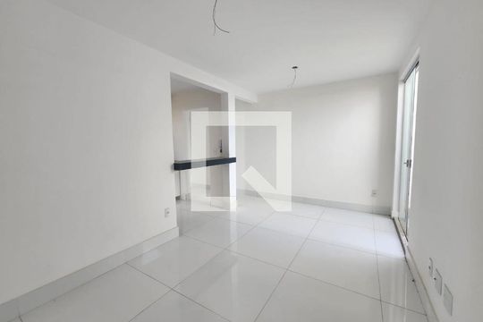 Cozinha de apartamento para alugar com 2 quartos, 184m² em Cabral, Contagem