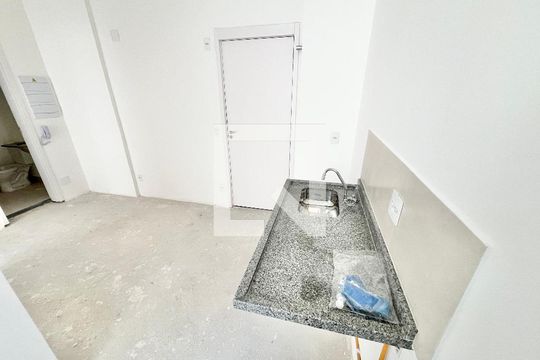 Sala/Cozinha de apartamento para alugar com 2 quartos, 56m² em Parada Inglesa, São Paulo