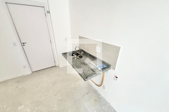 Sala/Cozinha de apartamento para alugar com 2 quartos, 56m² em Parada Inglesa, São Paulo
