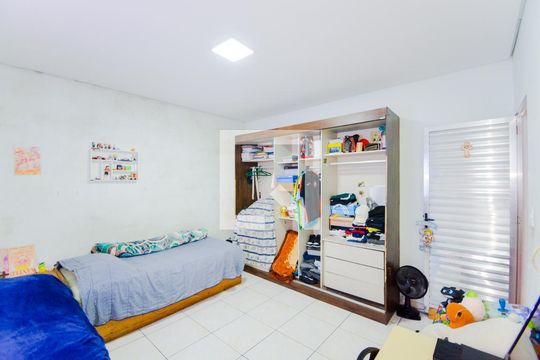 Suíte 1 de casa para alugar com 2 quartos, 125m² em Jardim Presidente Dutra, Guarulhos